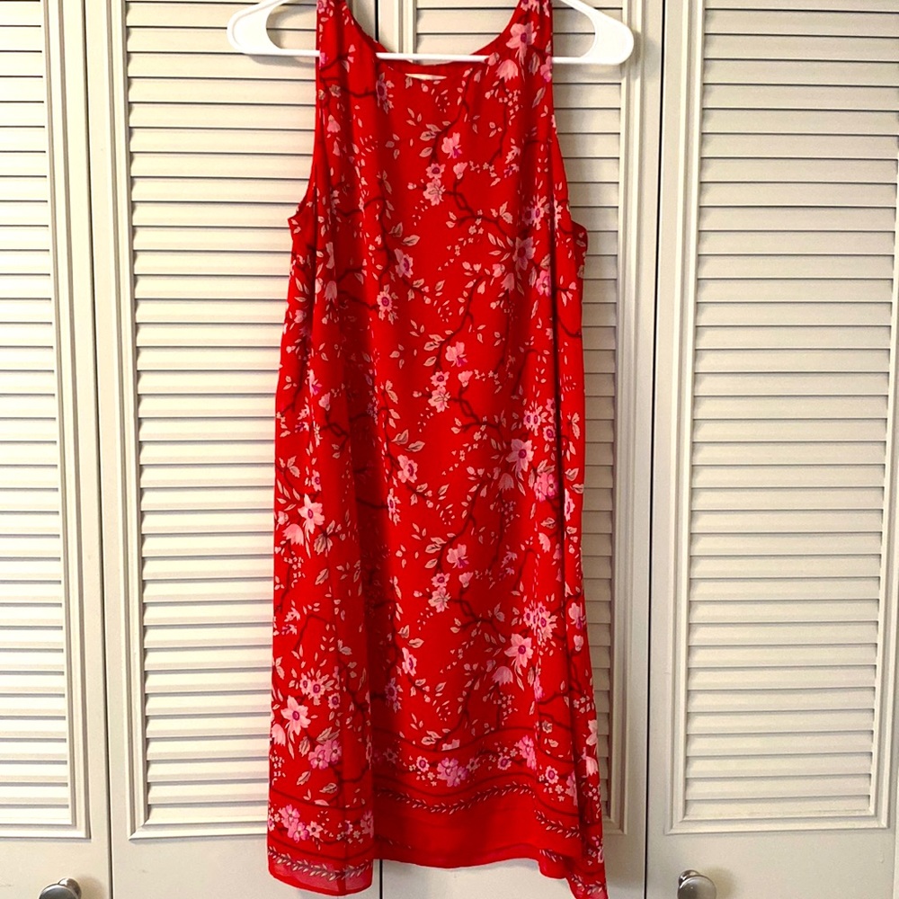 Red and pink floral detail dress. Sits just about the knees!